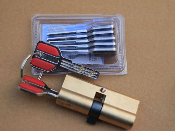 新余24小时上门开锁公司